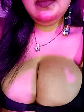 Suhanakhan00 online show from November 2025 05:39:02 AM