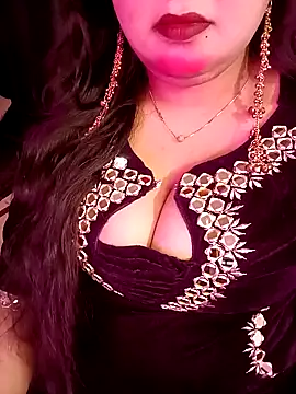 Suhanakhan00 online show from March 2026 07:12:02 AM