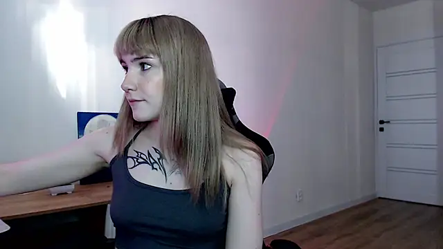 Princess Shy    online show from March 2025 02:55:02 PM