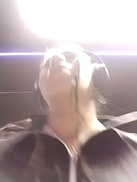 Snapshot of Karenn12 chatting on September 2025 02:13:02 AM Karenn12 online show from September 2025 02:13:02 AM