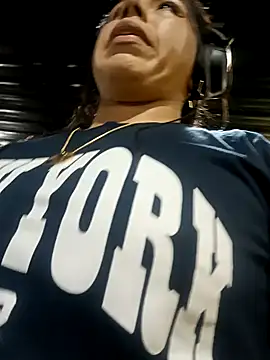 Snapshot of Karenn12 chatting on November 2025 02:34:02 AM Karenn12 online show from November 2025 02:34:02 AM