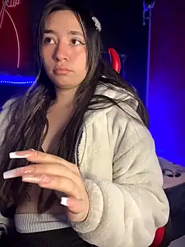 Sophie LS online show from November 2025 04:57:01 AM