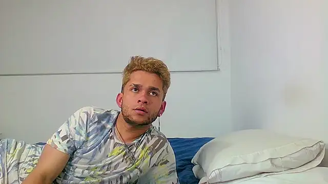 Snapshot of be_sinners chatting on January 2025 08:24:01 AM be sinners online show from January 2025 08:24:01 AM