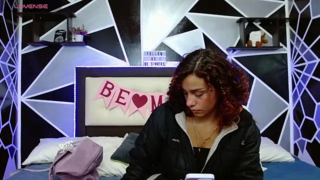 Snapshot of be_sinners chatting on February 2025 02:12:01 AM be sinners online show from February 2025 02:12:01 AM