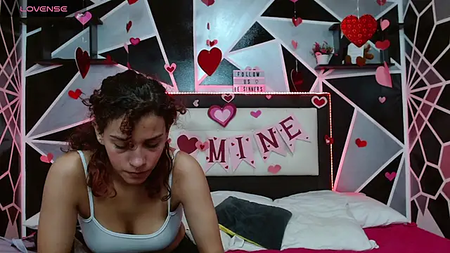 Snapshot of be_sinners chatting on February 2025 02:18:01 AM be sinners online show from February 2025 02:18:01 AM