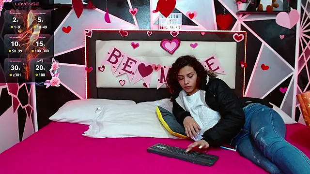 Snapshot of be_sinners chatting on February 2025 02:15:01 AM be sinners online show from February 2025 02:15:01 AM