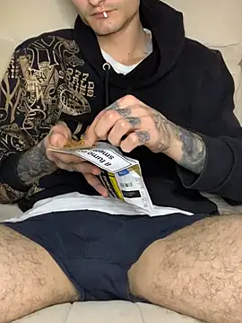 Snapshot of Chicano2k chatting on March 2025 10:58:02 PM Chicano2k online show from March 2025 10:58:02 PM