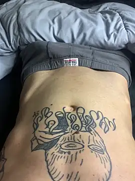 Snapshot of Chicano2k chatting on February 2026 09:35:01 PM Chicano2k online show from February 2026 09:35:01 PM