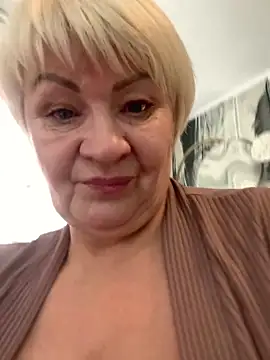 Laura Millf online show from February 2026 08:31:01 AM