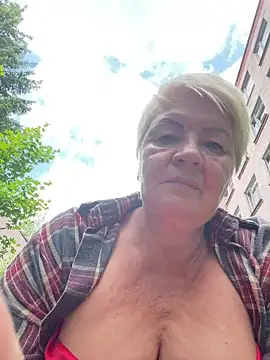 Laura Millf online show from June 2026 10:37:02 AM