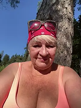 Laura Millf online show from July 2026 02:45:01 PM