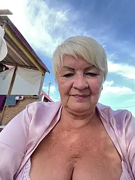 Laura Millf online show from August 2026 06:56:01 AM