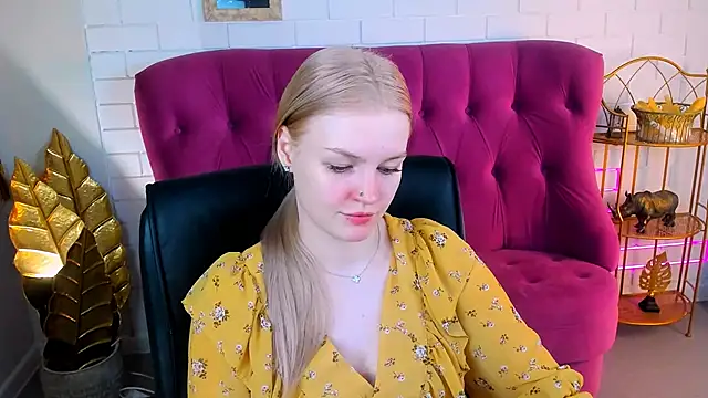 GraceGlamour online show from January 2025 05:33:02 AM