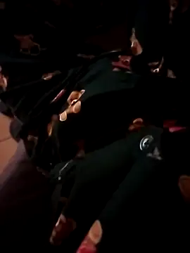 Snapshot of ptrz990 chatting on November 2025 09:36:02 PM ptrz990 online show from November 2025 09:36:02 PM