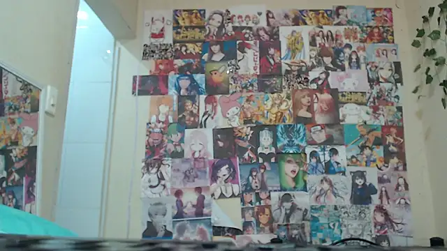 moon hill online show from March 2025 05:00:02 AM