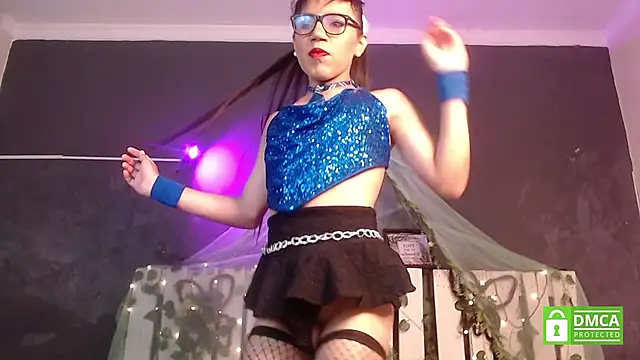 moon hill online show from March 2025 10:42:01 PM