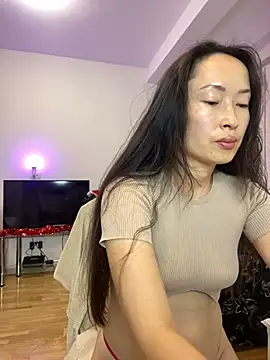 Snapshot of alana_liam chatting on December 2024 08:27:02 PM alana liam online show from December 2024 08:27:02 PM