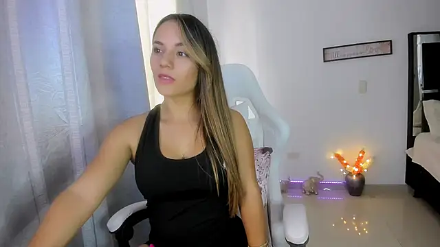 Sara lopez 28 online show from February 2025 03:27:01 PM