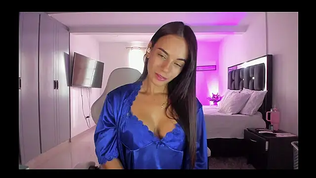 Sara lopez 28 online show from May 2026 12:20:01 PM
