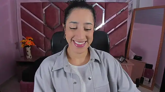 Eimy Sexy  online show from May 2026 01:40:01 PM
