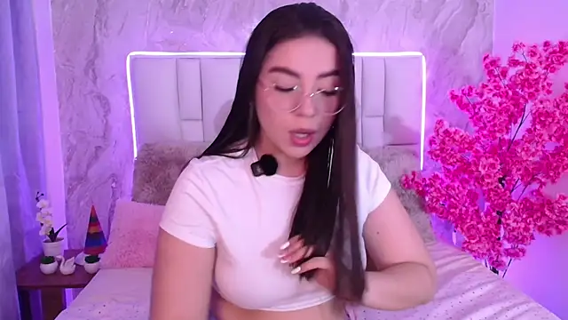 IsabellaAnngel online show from May 2026 09:53:02 PM