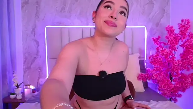 IsabellaAnngel online show from May 2026 11:46:01 PM