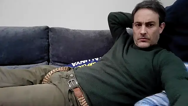 Snapshot of basquehotboy chatting on December 2024 10:47:02 PM basquehotboy online show from December 2024 10:47:02 PM