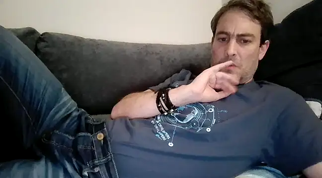 Snapshot of basquehotboy chatting on January 2025 10:29:02 PM basquehotboy online show from January 2025 10:29:02 PM