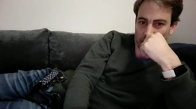 Snapshot of basquehotboy chatting on January 2025 11:38:01 PM basquehotboy online show from January 2025 11:38:01 PM