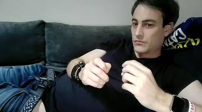 Snapshot of basquehotboy chatting on January 2025 11:27:01 PM basquehotboy online show from January 2025 11:27:01 PM