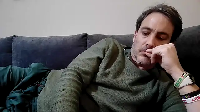 Snapshot of basquehotboy chatting on January 2025 11:02:02 PM basquehotboy online show from January 2025 11:02:02 PM