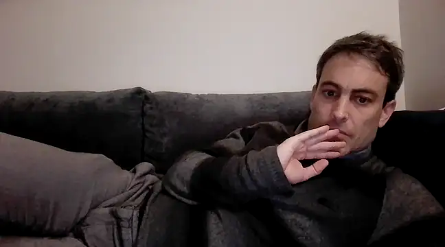 Snapshot of basquehotboy chatting on February 2025 09:44:02 PM basquehotboy online show from February 2025 09:44:02 PM