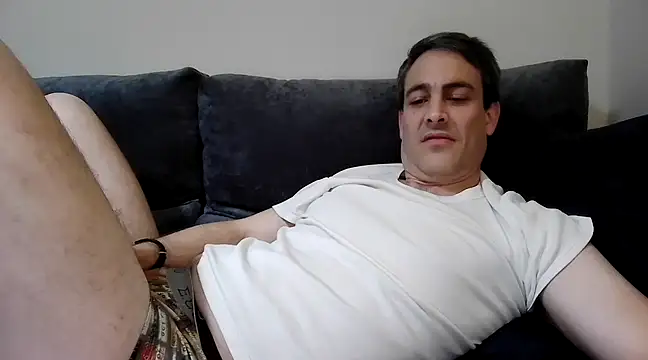 Snapshot of basquehotboy chatting on March 2025 12:42:02 AM basquehotboy online show from March 2025 12:42:02 AM