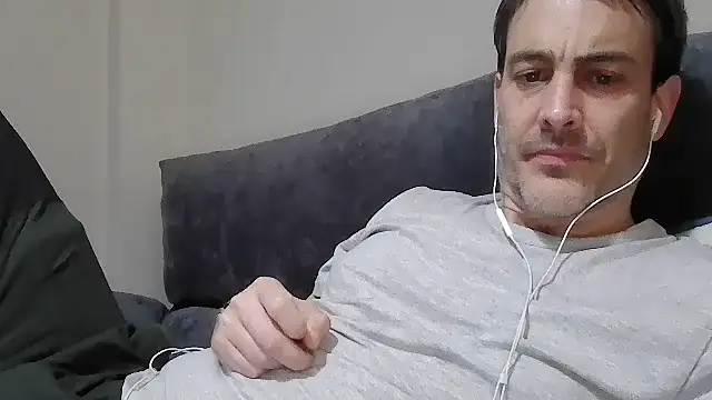 Snapshot of basquehotboy chatting on March 2025 11:56:01 PM basquehotboy online show from March 2025 11:56:01 PM