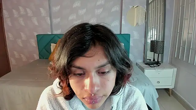 Snapshot of Kat_cute_ chatting on November 2025 11:16:02 PM Kat cute online show from November 2025 11:16:02 PM