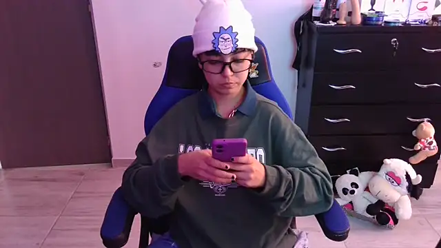 thomascooper7 online show from November 2025 07:12:01 PM