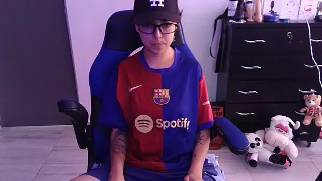 thomascooper7 online show from November 2025 05:46:02 PM