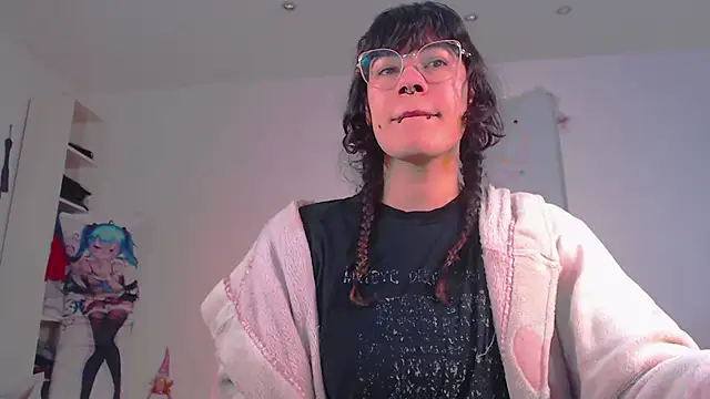 Snapshot of pain_princee chatting on March 2025 04:17:02 AM pain princee online show from March 2025 04:17:02 AM