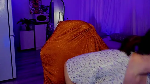 annallurings online show from November 2025 11:10:02 PM