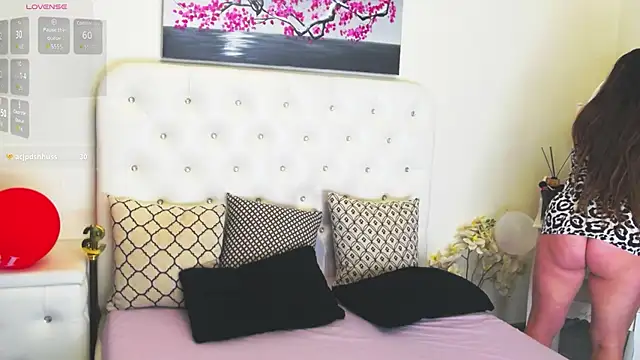 Ysabell01 online show from November 2025 05:21:01 AM