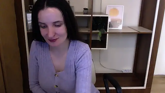 Snapshot of LaimaV_ chatting on April 2026 09:27:01 PM LaimaV online show from April 2026 09:27:01 PM
