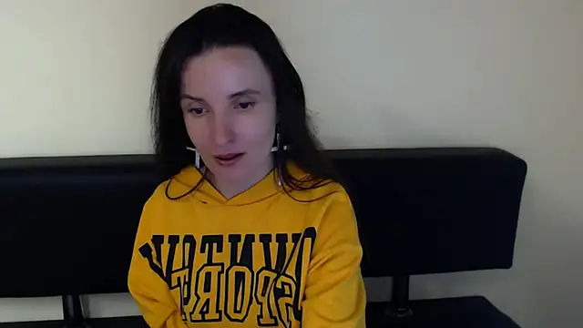 Snapshot of LaimaV_ chatting on May 2026 08:58:01 PM LaimaV online show from May 2026 08:58:01 PM