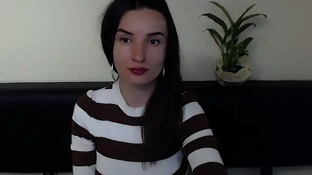 Snapshot of LaimaV_ chatting on May 2026 03:43:01 PM LaimaV online show from May 2026 03:43:01 PM