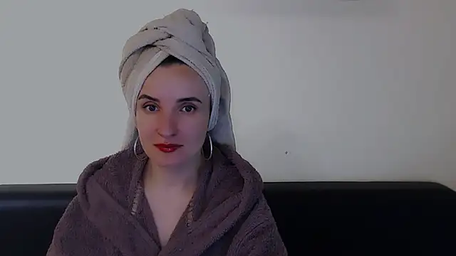 Snapshot of LaimaV_ chatting on May 2026 03:30:02 PM LaimaV online show from May 2026 03:30:02 PM