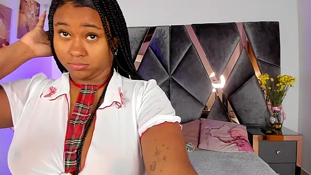 Snapshot of Milan_ebony chatting on July 2026 12:22:02 PM Milan ebony online show from July 2026 12:22:02 PM