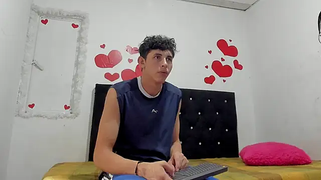 chloe evanx  online show from March 2025 07:10:01 PM