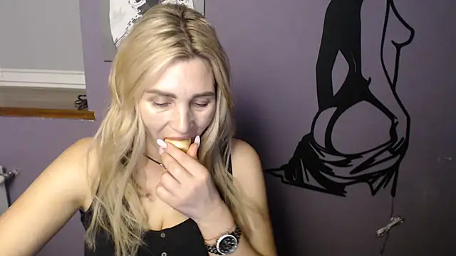  sexy lady online show from July 2026 03:17:01 PM