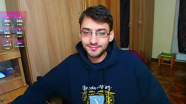 Snapshot of HungEddy chatting on January 2025 04:26:01 PM HungEddy online show from January 2025 04:26:01 PM