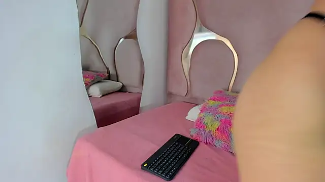 Sofia-candyht online show from May 2026 09:01:01 PM