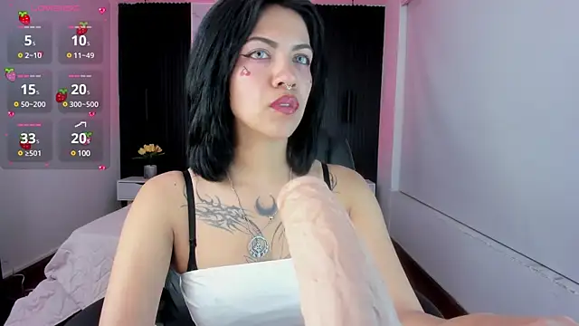 Snapshot of Gianna_foxy chatting on January 2025 06:06:01 AM Gianna foxy online show from January 2025 06:06:01 AM